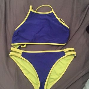 Two piece bathing suit || USED ||